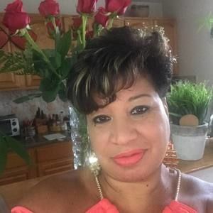 Meet your Posher, Tania